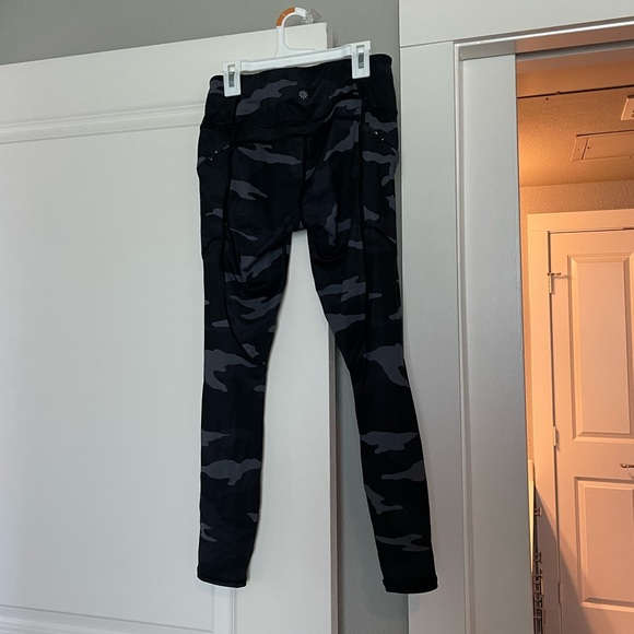 Athleta leggings - Picture 2 of 2